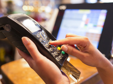 Šta je debitna kartica i kako je koristiti?